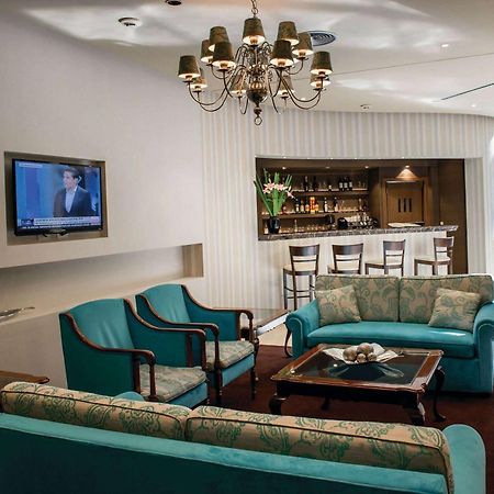 Howard Johnson Plaza By Wyndham Buenos Aires Florida Street מראה חיצוני תמונה