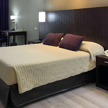 Howard Johnson Plaza By Wyndham Buenos Aires Florida Street מראה חיצוני תמונה
